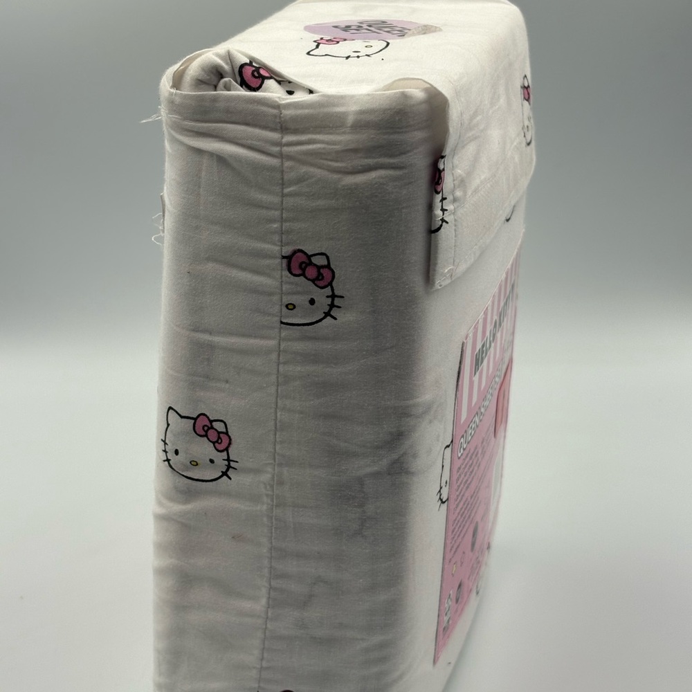 Hello Kitty White Queen Sheet Set Pink Bows 100% Cotton 4pc NWT Sanrio - Picture 4 of 5